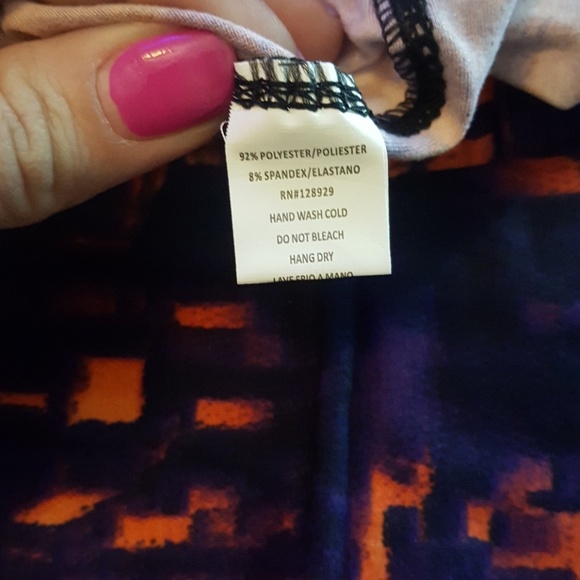 ☺LEGGINGS☺ - Picture 3 of 3